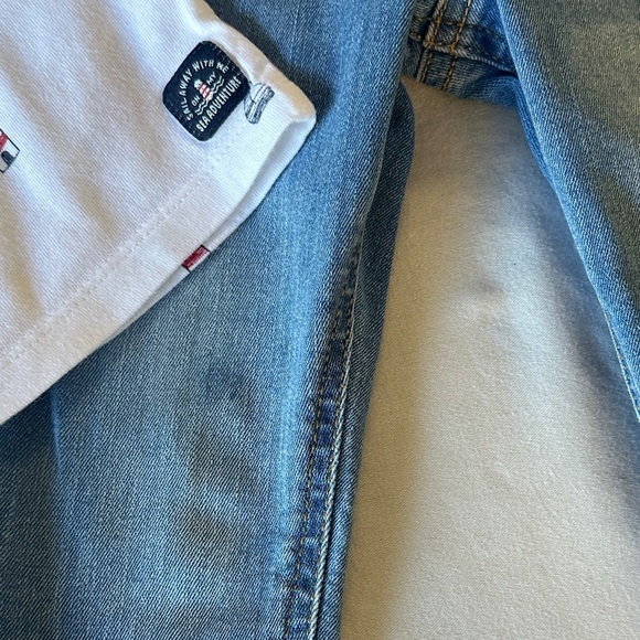 Fred & Flow - White Tee with Nautical Accent and matching denim pants - Picture 4 of 4